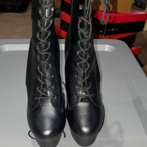 Platform ankle boots